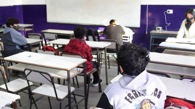 el gobierno modificara el presupuesto para aumentar la inversion en educacion