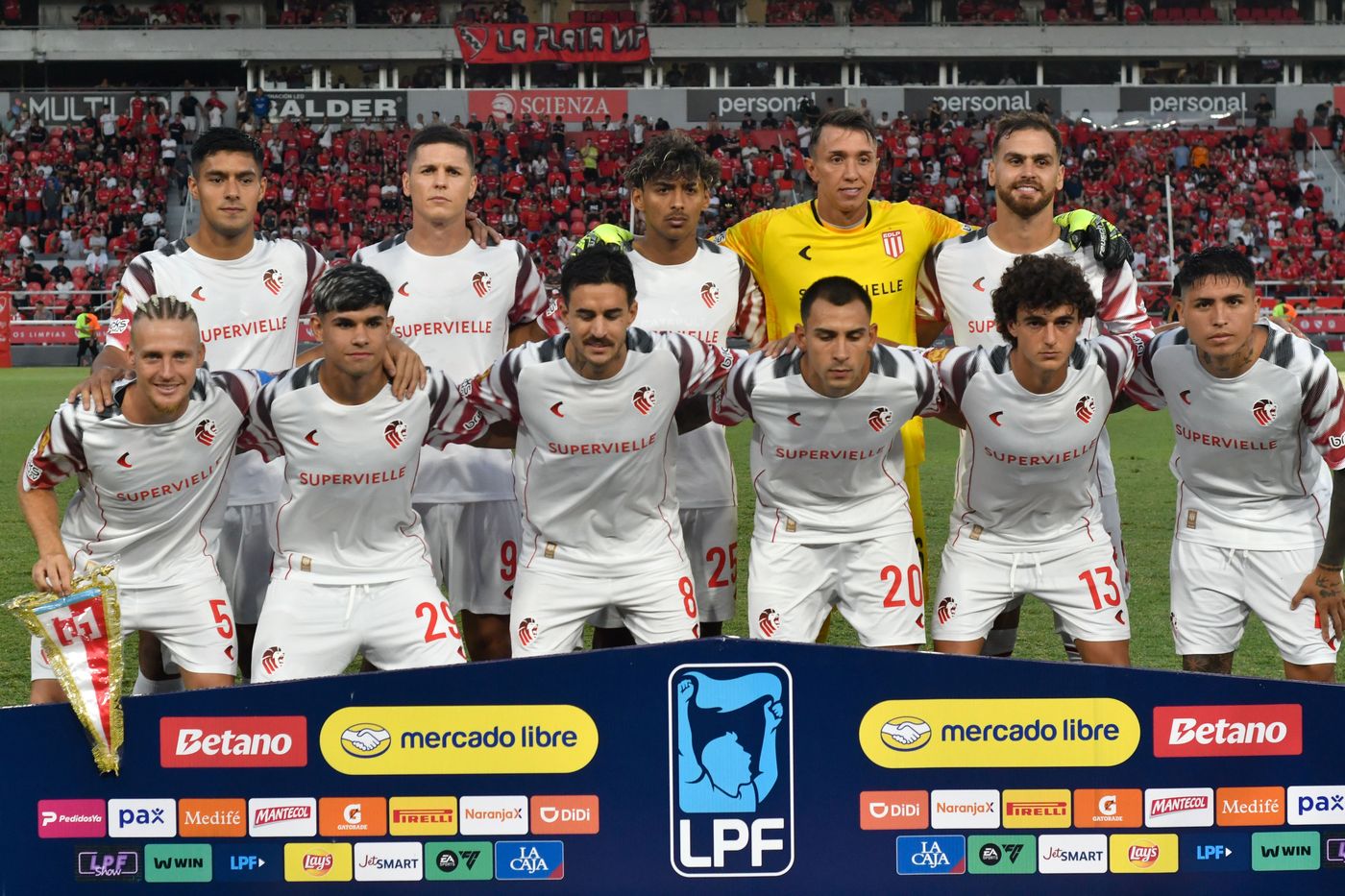 Estudiantes Independiente Formación