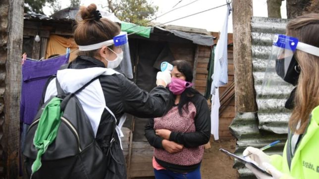 voluntarios de la unlp siguen participando de los operativos para enfrentar al covid-19