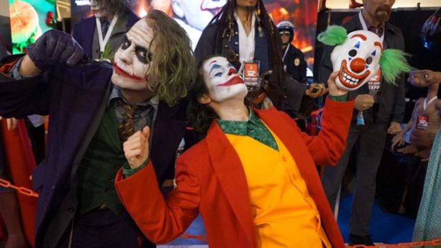 la plata recibe la feria estudio geek para amantes del anime, el manga y el cosplay
