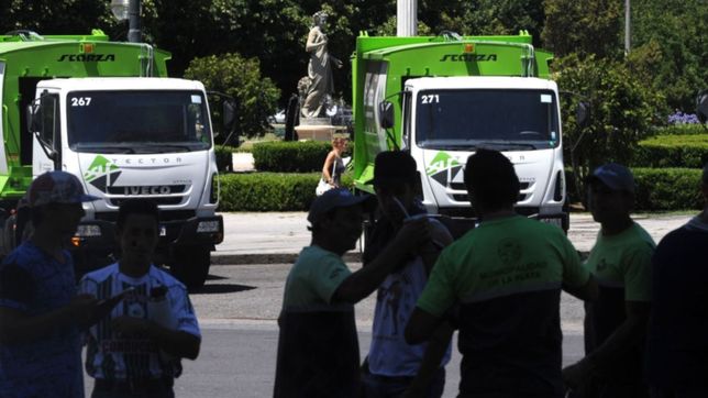 catarata de reclamos y pedidos de informes por la recoleccion en los barrios de la plata