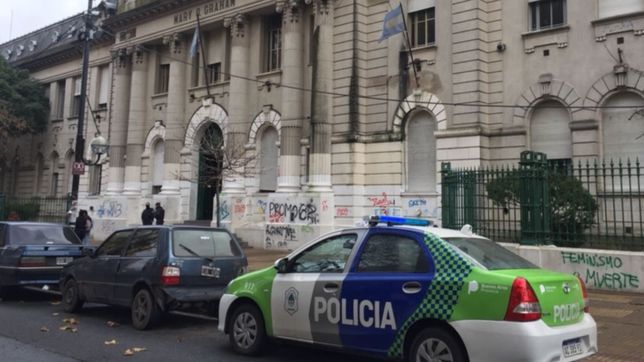 hartos de las amenazas de bomba, la comunidad del normal 1 protestara en la calle