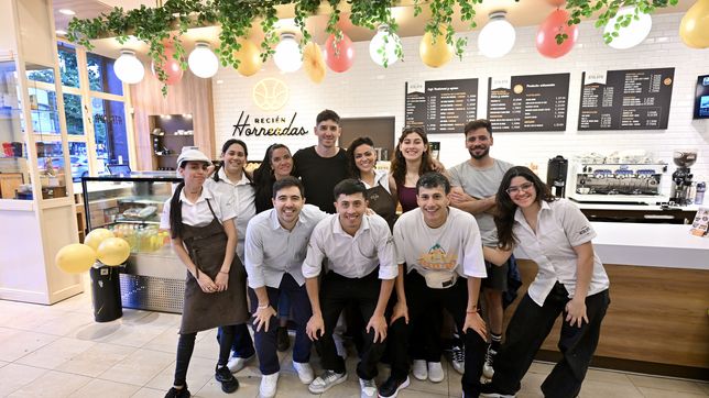 atalaya cumplio 3 anos en su local del centro de la plata