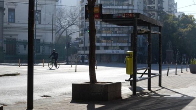 comenzo en segundo dia de paro de micros y ya advierten por otro la semana que viene