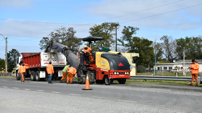 avanza la obra de repavimentacion de la ruta 2