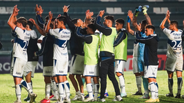 ariel pereyra debera rearmar la defensa de gimnasia ante un cambio obligado por lesion ariel pereyra debera rearmar la defensa de gimnasia ante un cambio obligado por lesion