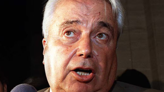 en el aniversario de la copa centenario, murio el presidente de river en la final historica que gano gimnasia