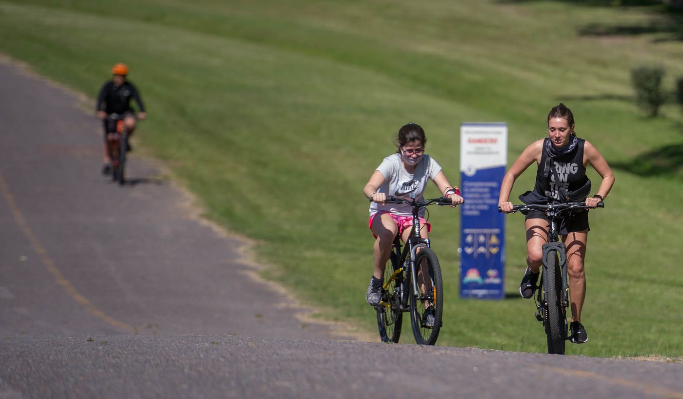 Runners bicicletas actividad fisica Republica de los niños (2).jpg