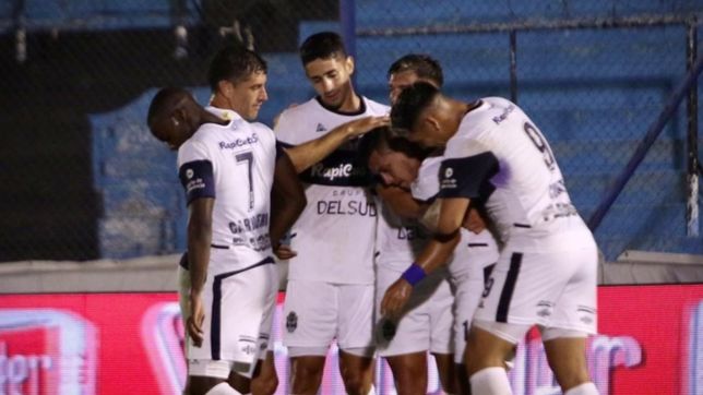 el lobo goleo y se metio en los octavos de final de la copa argentina