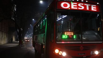 UTA ratificó el paro de transporte y desde la medianoche no habrá micros en todo el país