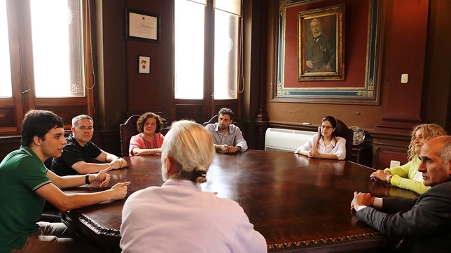 dos estudiantes de la unlp fueron elegidos por la nasa para planificar una mision a marte