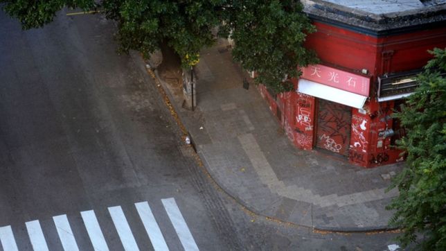 julio garro explico por que en la plata no se podra salir a pasear una hora por dia
