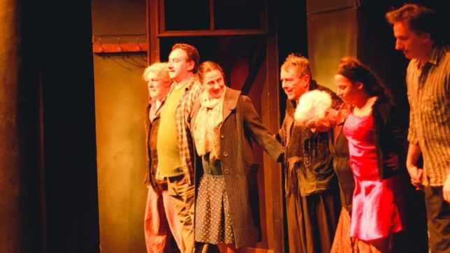 el teatro de la unlp busca actrices para cubrir un personaje en la obra la nona