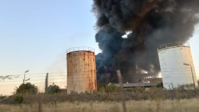 impactante incendio en la fabrica textil mafissa de la plata