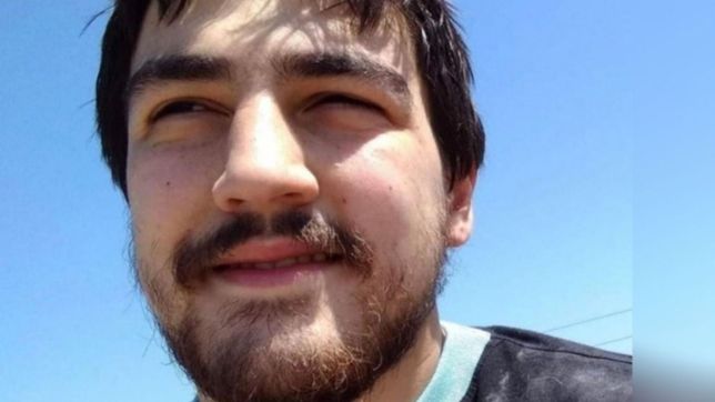 intensa busqueda de un joven que salio de su casa y nunca llego a su trabajo en la plata