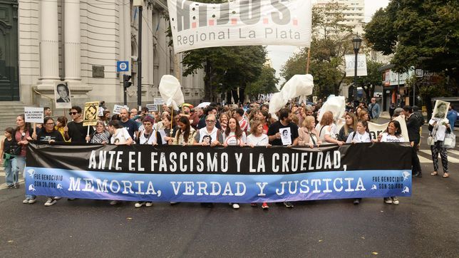 asi se vive la marcha por el dia de la memoria