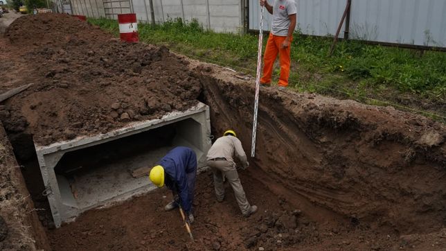 avanza el conducto hidraulico que busca terminar con los anegamientos en parque sicardi