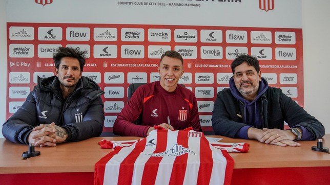 fernando muslera firmo su contrato y es nuevo jugador de estudiantes