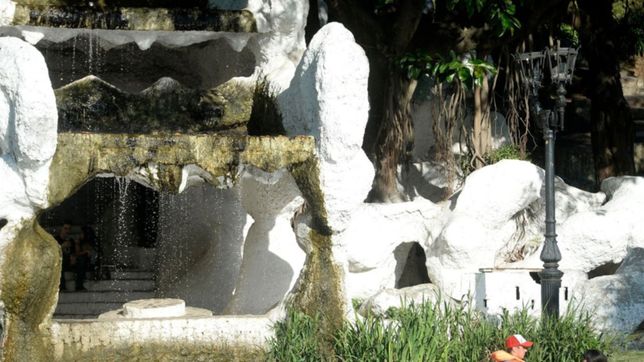 limpian el lago del bosque platense para disfrutarlo en pascuas