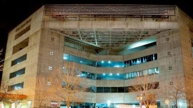 trabajadores del teatro argentino, previo al abrazo: ojala que no manden a infanteria