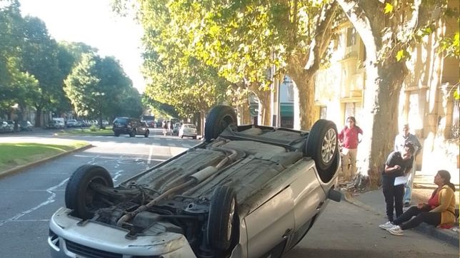 ¿como esta la mujer que resulto herida en el impactante vuelco de 1 y 68?