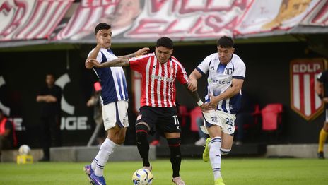 Estudiantes empató 0 a 0 con Talleres en UNO y sigue siendo líder pese a un partido muy trabado Estudiantes empató 0 a 0 con Talleres en UNO y sigue siendo líder pese a un partido muy trabado