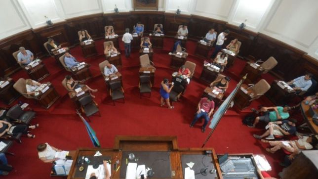 en la previa electoral, oficialismo y oposicion se cruzan por las cuentas municipales