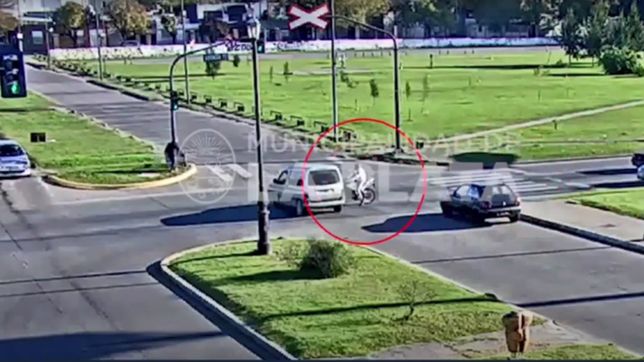 video: impresionante accidente en la plata en plena cuarentena