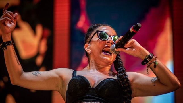 miss bolivia trae cumbia, hip hop y reggae de alto voltaje al teatro argentino