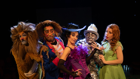 Presentan una obra infantil basada en el clásico El Maravilloso Mago de Oz