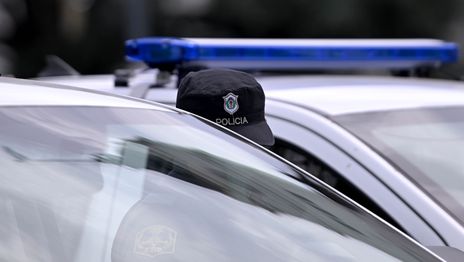 Dos hombres tirotearon una casa en Punta Lara y la familia apunta contra un vecino que los había amenazado Dos hombres tirotearon una casa en Punta Lara y la familia apunta contra un vecino que los había amenazado