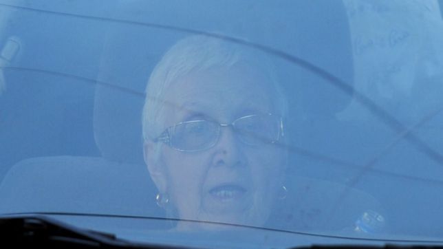 ofelia, la madre de cristina kirchner, internada en el hospital italiano