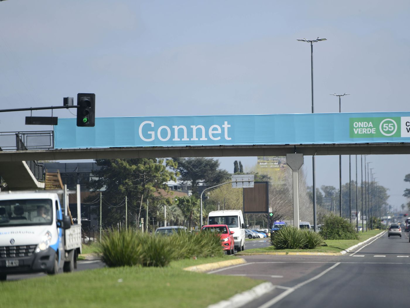 Puente Entrada Gonnet Camino Centenario