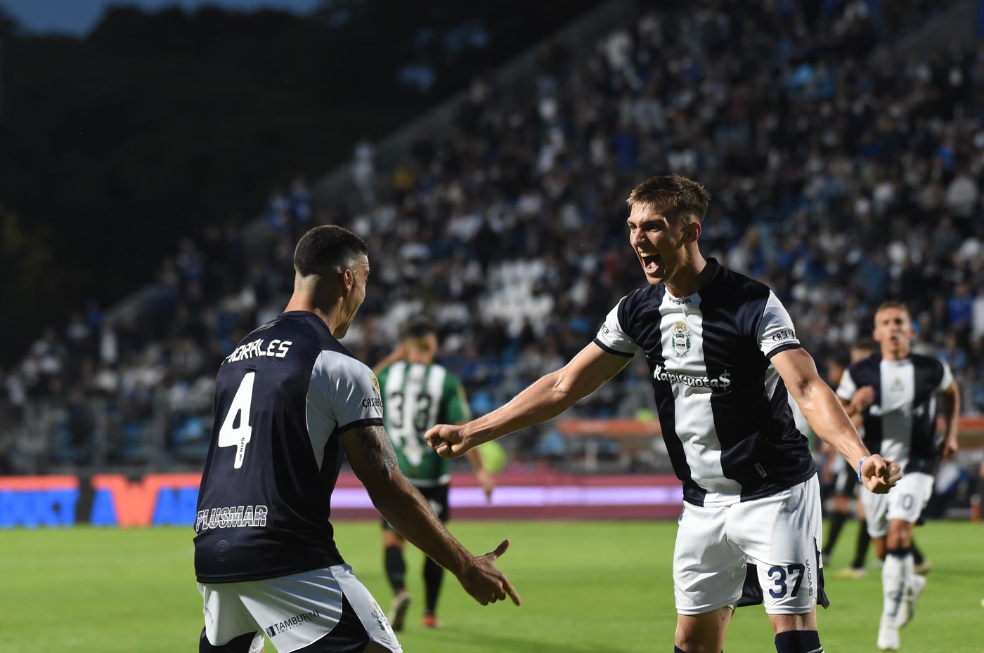 Gimnasia vs. Banfield (5) Sánchez morales gol.JPG