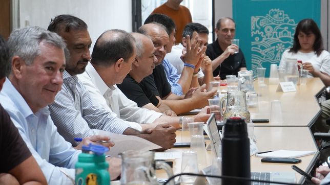 ¿que piden los sindicatos bonaerenses y cuando volverian a reunirse para discutir salarios?