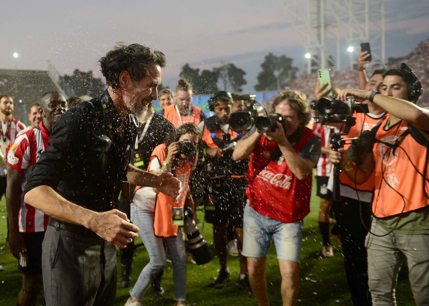 Estudiantes Platense San Nicolás festejos Domínguez