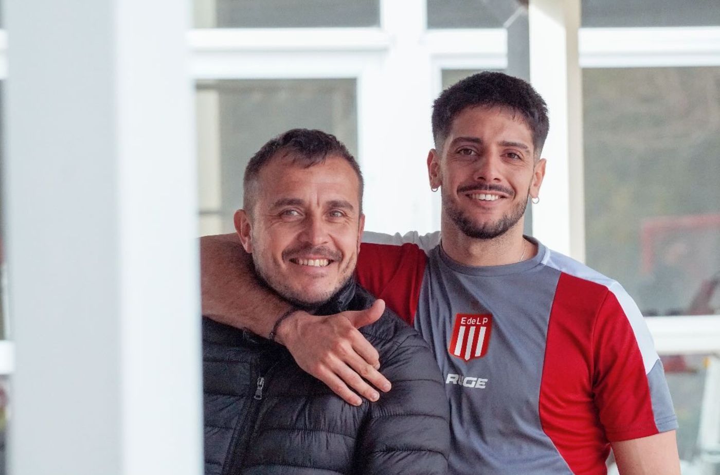 Deian Verón recuperándose en el Country Club de City Bell con el cuerpo de kinesiología de Estudiantes. Deian Verón recuperándose en el Country Club de City Bell con el cuerpo de kinesiología de Estudiantes.