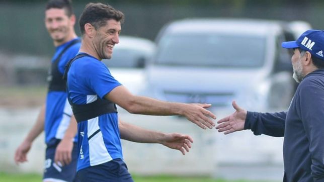 gimnasia concentra en ezeiza y maradona tiene sus elegidos para recibir a union de santa fe