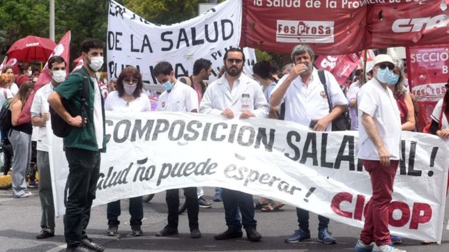 medicos bonaerenses presionan para reabrir las paritarias ante el avance de la inflacion