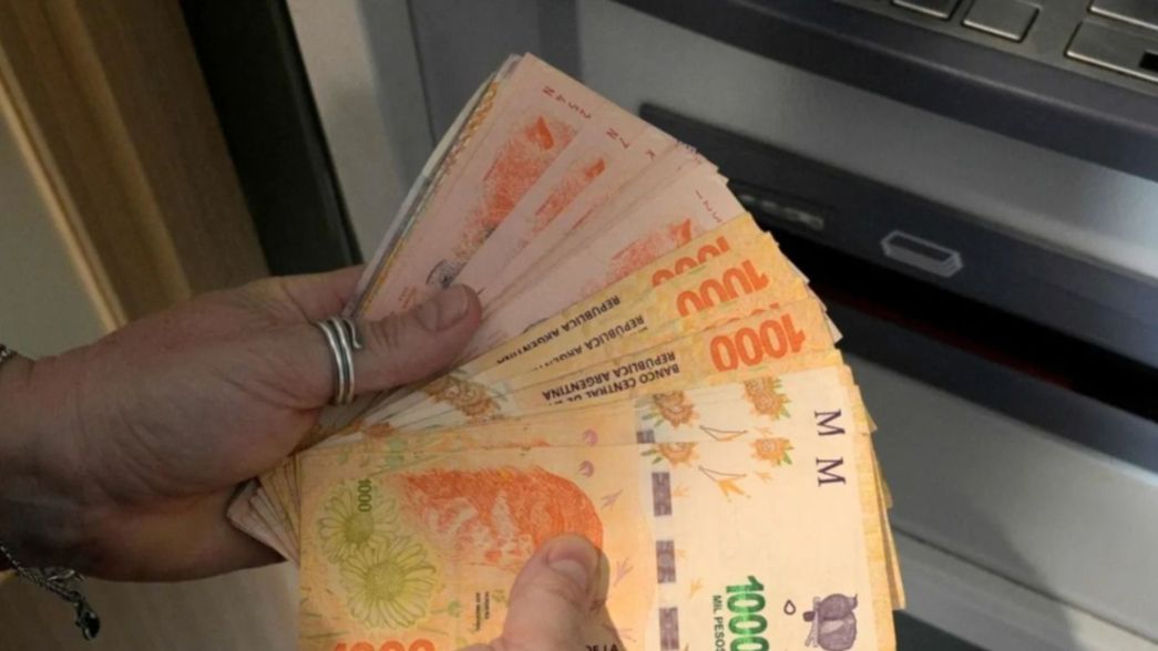 El Gobierno confirmó la suba del Salario Mínimo: ¿de cuánto es y cuándo se cobra?