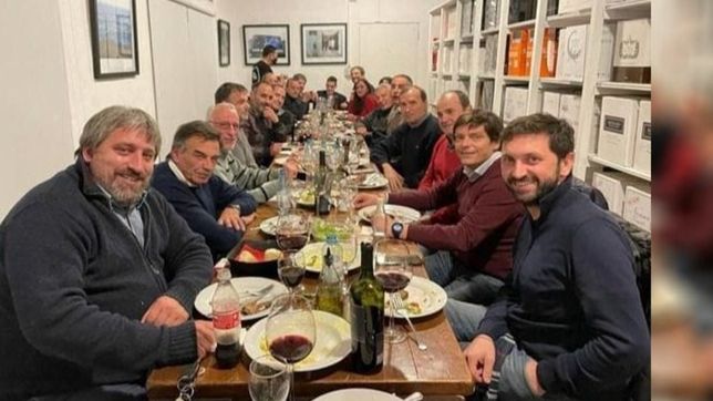 dura critica por una cena de la ucr local sin mujeres ni protocolos por la pandemia