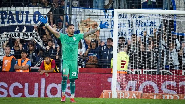 ¿cuales son los dos arqueros apuntados con los que negocia gimnasia?