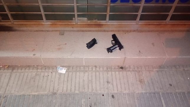 un ladron de 16 anos intento asaltar a tres chicos con un arma de aire comprimido