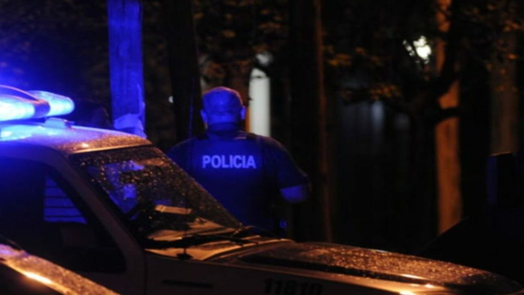 Balearon a un profesor de la UTN La Plata en una entradera en la puerta de su casa
