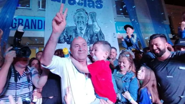 mario secco anuncio un super bono de fin de ano para los municipales de ensenada