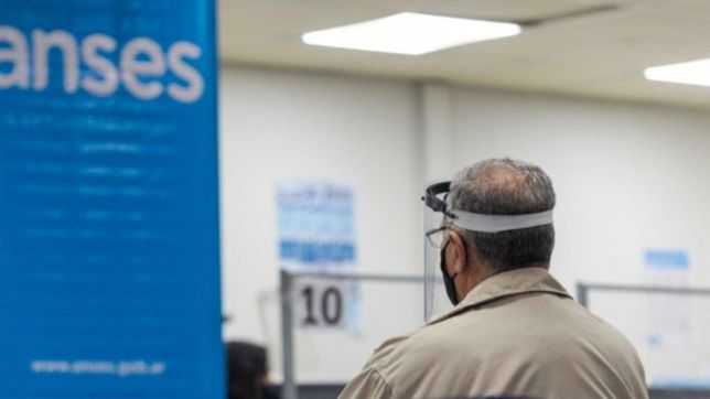 anses oficializo la suba de las jubilaciones: ¿a cuanto se va la minima desde septiembre?