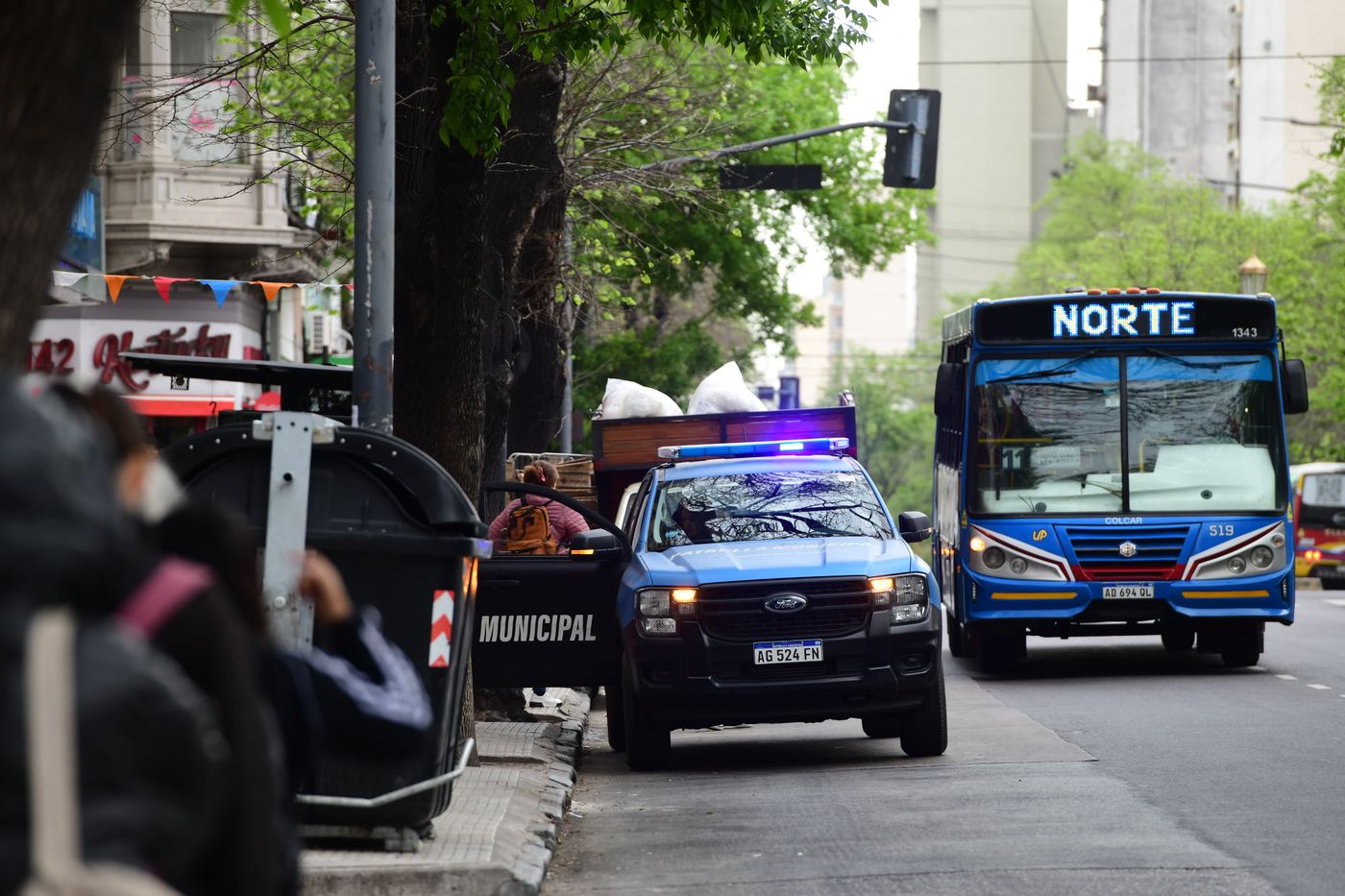 Patrulla Municipal manteros (2).jpeg