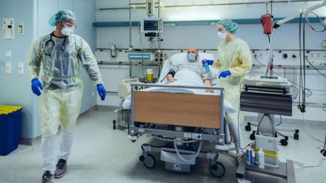 crecen los contagios de covid-19 y reportan 7.891 casos nuevos en argentina