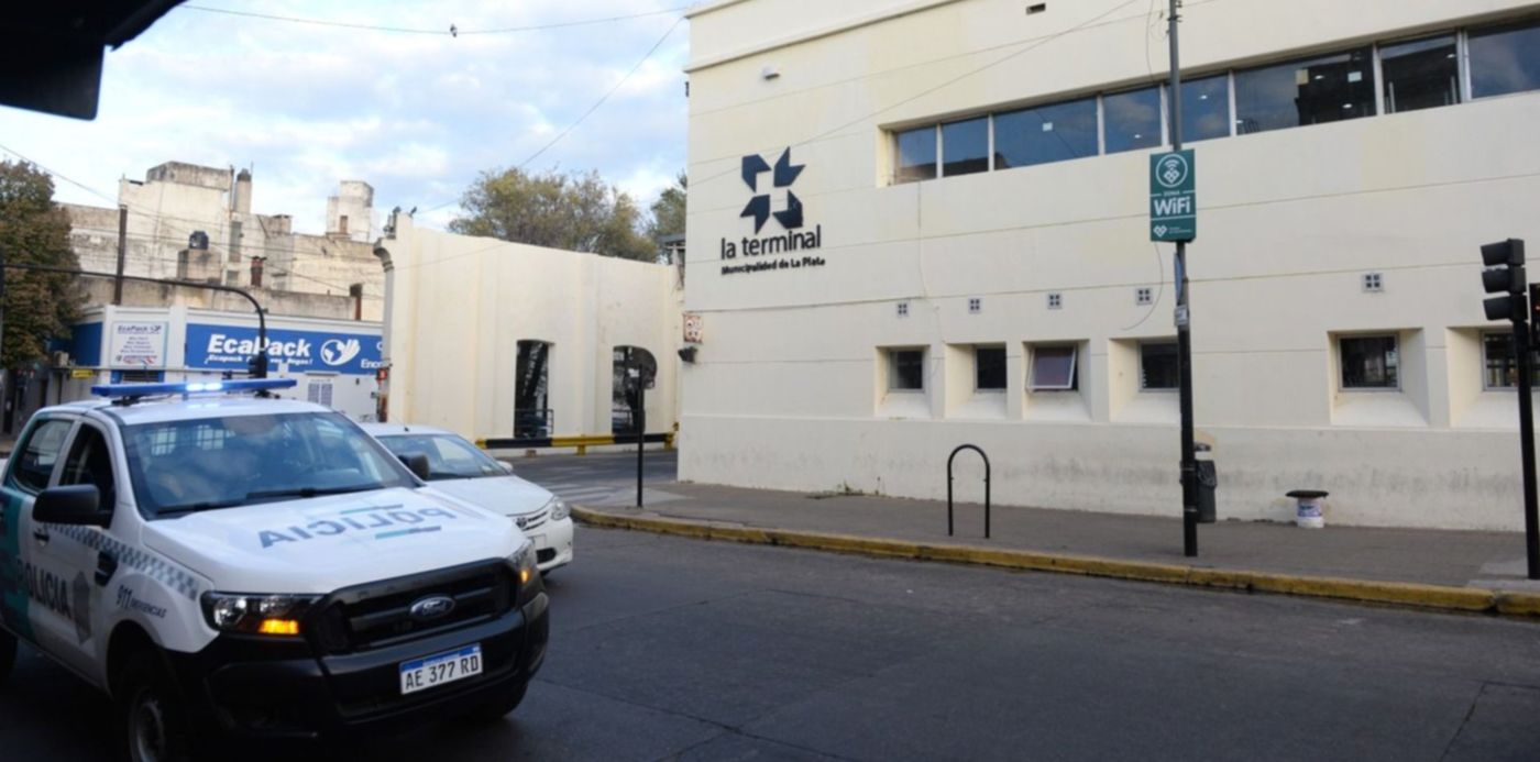 Amenaza de bomba en la Terminal - |Amenaza de bomba en la Terminal