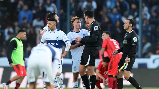 polemicas con gimnasia y el var: el gol anulado y la ultima jugada en el bosque